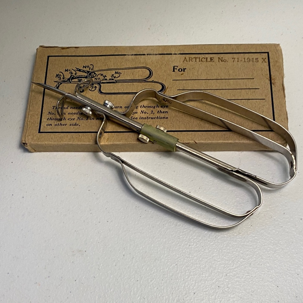 Vintage Rug Shuttle Needle